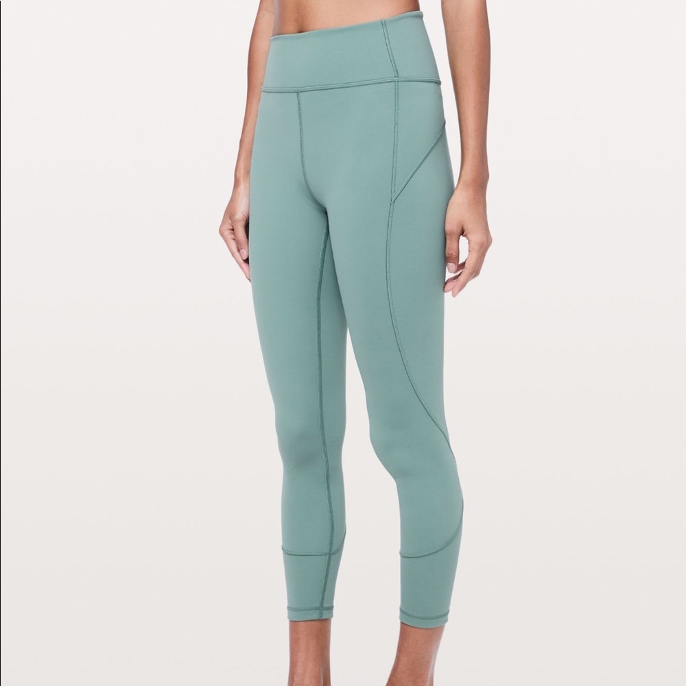 Lululemon in movement tights